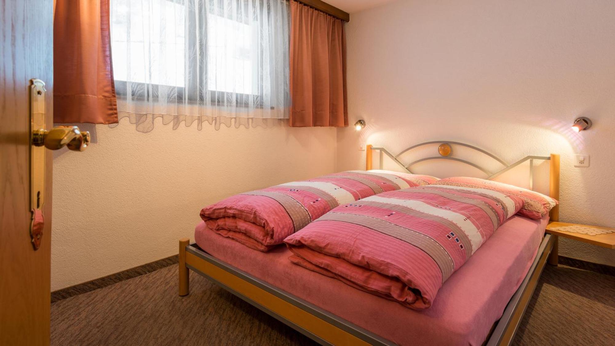 Ferienhaus Adonis Apartman Saas-Grund Szoba fotó